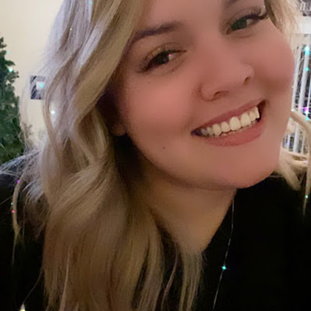 Meet your Posher, Andrea